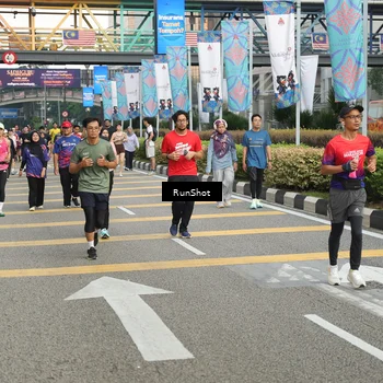 Runner Photo 4743595