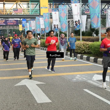Runner Photo 4743645