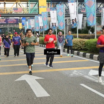 Runner Photo 4743667