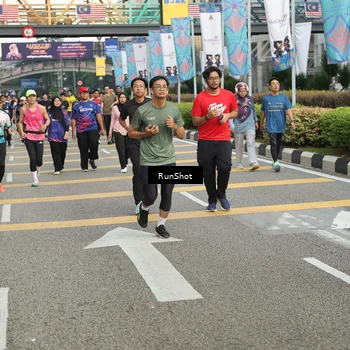 Runner Photo 4743670