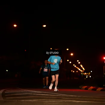 Runner Photo 4743695