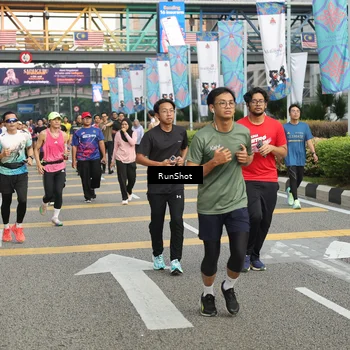 Runner Photo 4743710