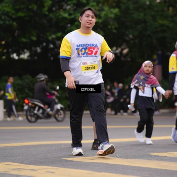 Runner Photo 4743737