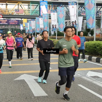 Runner Photo 4743747