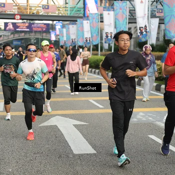 Runner Photo 4743801