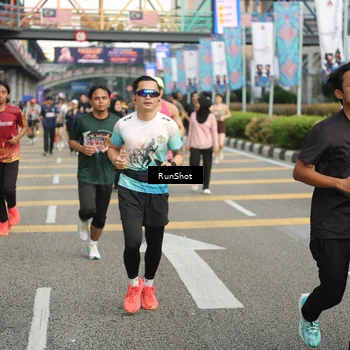 Runner Photo 4743846