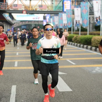 Runner Photo 4743849
