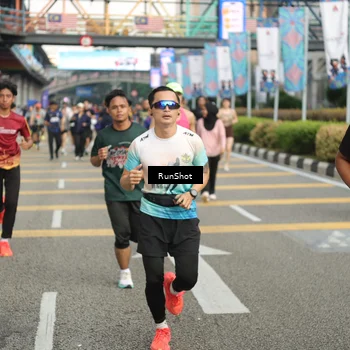 Runner Photo 4743868