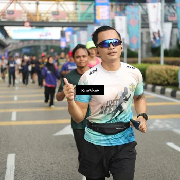 Runner Photo 4743882