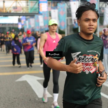 Runner Photo 4743928