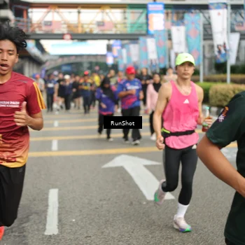 Runner Photo 4743940