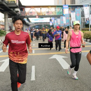 Runner Photo 4743942