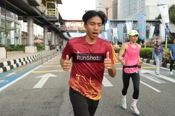 Runner Photo 4743981