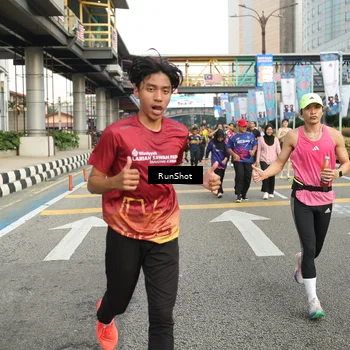 Runner Photo 4743999