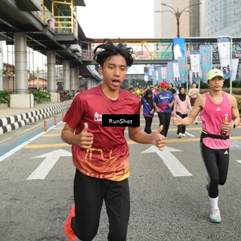 Runner Photo 4744014
