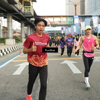 Runner Photo 4744305