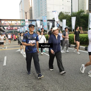 Runner Photo 4745373