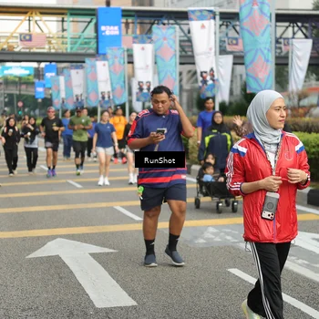 Runner Photo 4746494