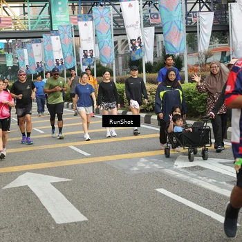 Runner Photo 4746643