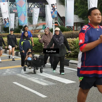 Runner Photo 4746712