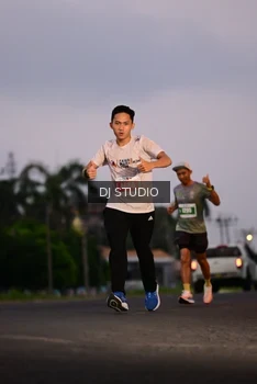 Runner Photo 4748611