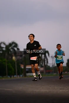Runner Photo 4748613