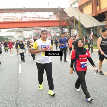 Runner Photo 4749034