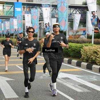 Runner Photo 4749349