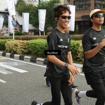 Runner Photo 4749410