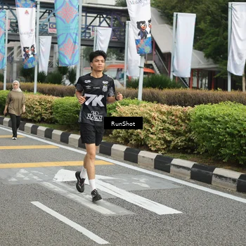 Runner Photo 4749594