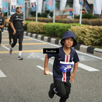 Runner Photo 4749595