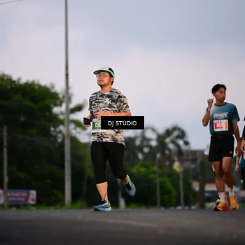 Runner Photo 4749599
