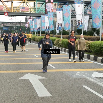 Runner Photo 4749654