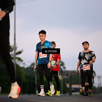 Runner Photo 4749663