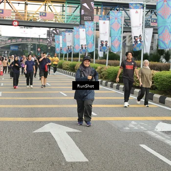 Runner Photo 4749685