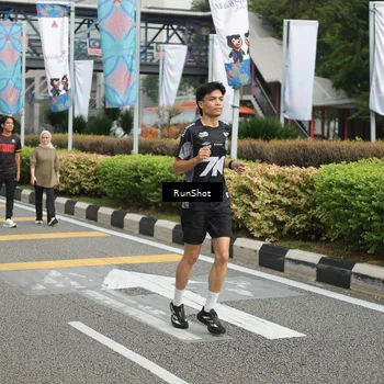 Runner Photo 4749699