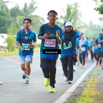 Runner Photo 4749874