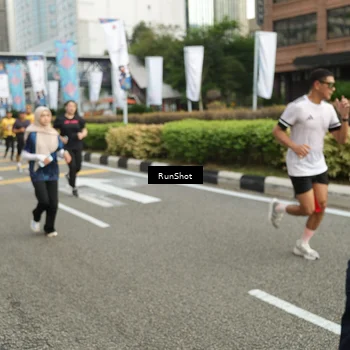 Runner Photo 4750314