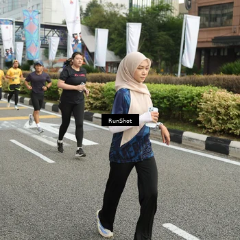 Runner Photo 4750333