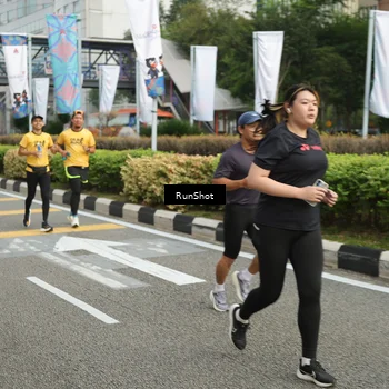 Runner Photo 4750371