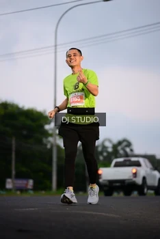 Runner Photo 4750372