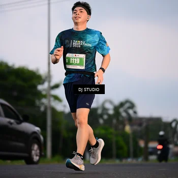 Runner Photo 4750383