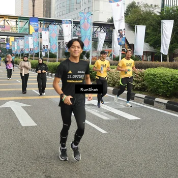 Runner Photo 4750469