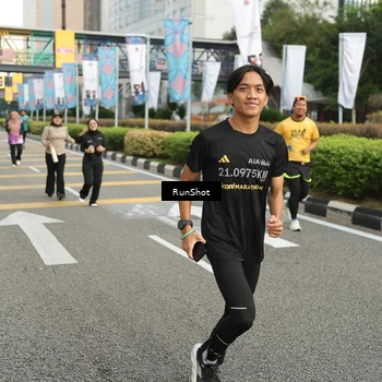 Runner Photo 4750475