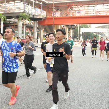 Runner Photo 4750491