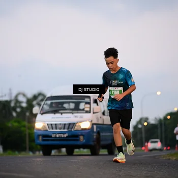 Runner Photo 4750695