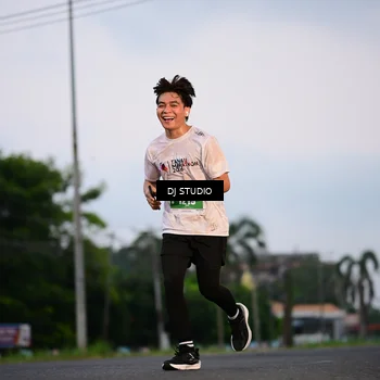 Runner Photo 4750755