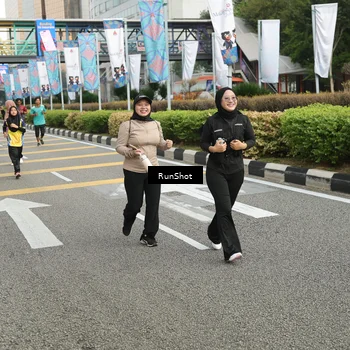 Runner Photo 4750772