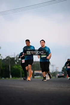 Runner Photo 4750859