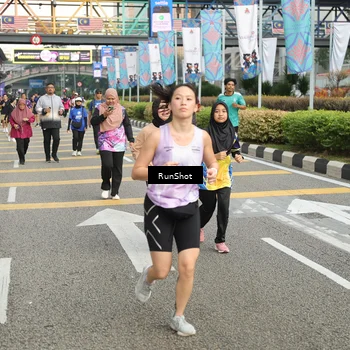 Runner Photo 4750995